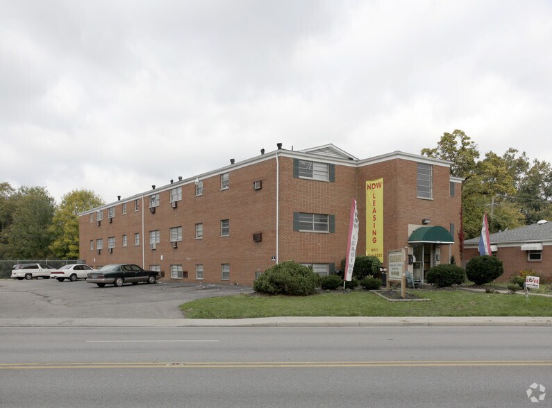 3685 Cleveland Ave, Columbus, OH à vendre - Photo principale – Image 1 sur 11