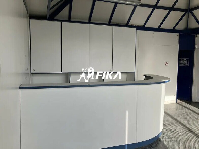 Local d’activités dans Lormont à louer - Photo intérieure – Image 2 sur 7