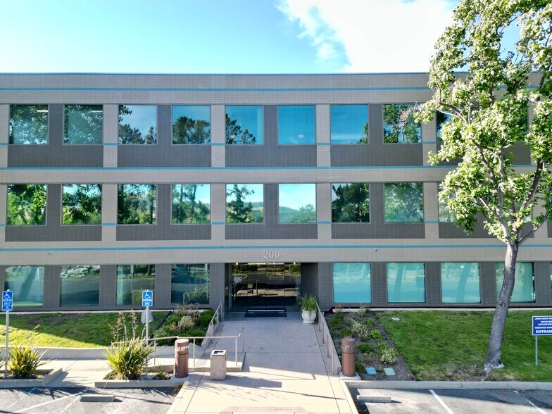 200 Porter Dr, San Ramon, CA à louer - Photo de l’immeuble – Image 1 sur 5