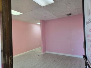 8400-8420 W Flagler St, Miami, FL à louer Photo intérieure– Image 2 sur 8