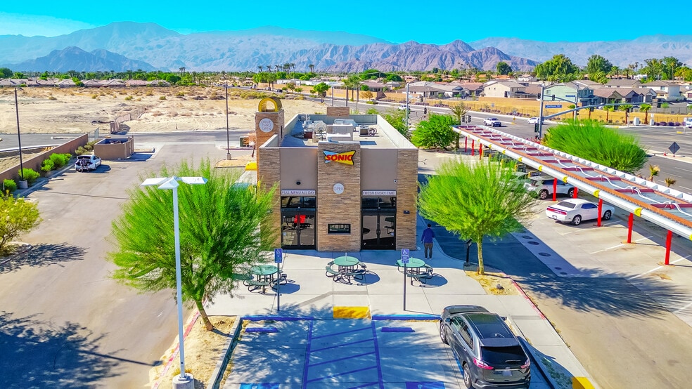 42350 Jefferson St, Indio, CA à vendre - Photo principale – Image 1 sur 10