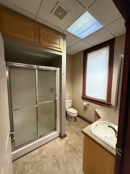 43 Broad Street #multiple properties, portefeuille de 3 biens à vendre sur LoopNet.fr - Photo de l’immeuble – Image 2 sur 19