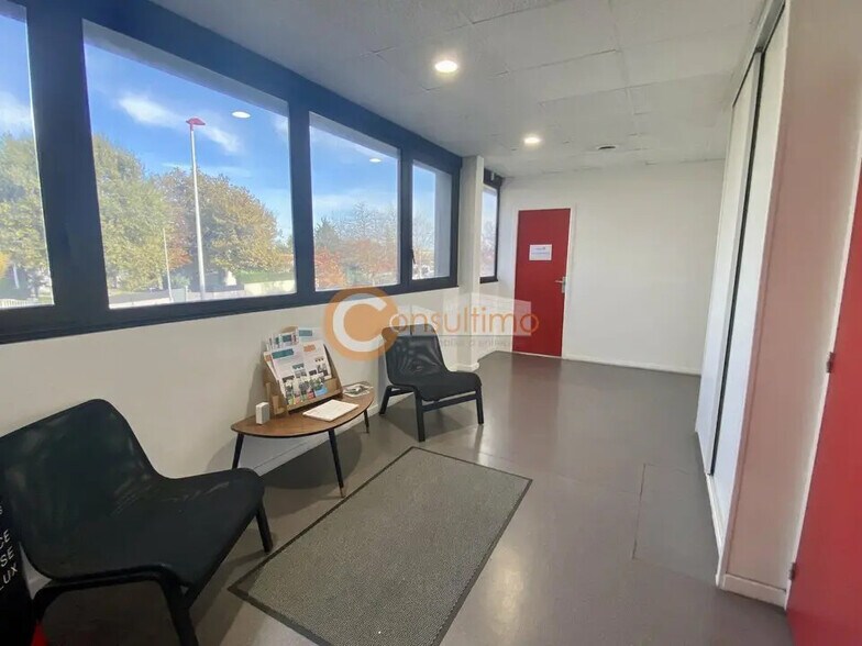 Bureau dans Mérignac à louer - Photo de l’immeuble – Image 2 sur 5