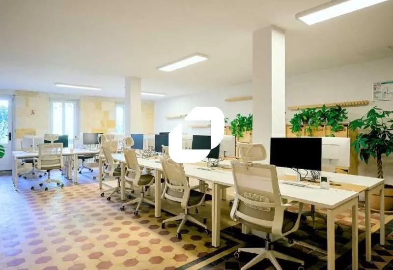 Bureau dans Bordeaux à louer Photo de l’immeuble– Image 1 sur 12