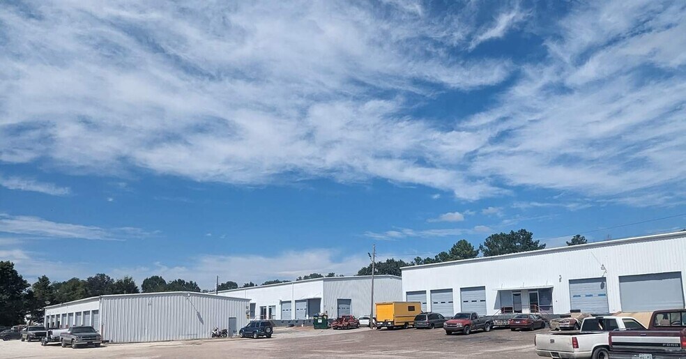 123-139 Ragland Rd, Jackson, TN à louer - Photo de l’immeuble – Image 2 sur 34