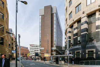 Plus de détails pour 9 Bond Ct, Leeds - Bureau à louer