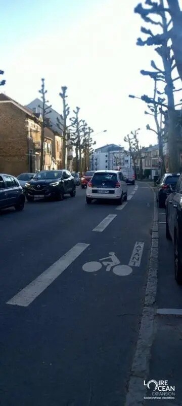 Plus de détails pour Local d’activités à vendre
