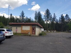 12604 N Nine Mile Rd, Nine Mile Falls, WA à louer Photo intérieure– Image 1 sur 1