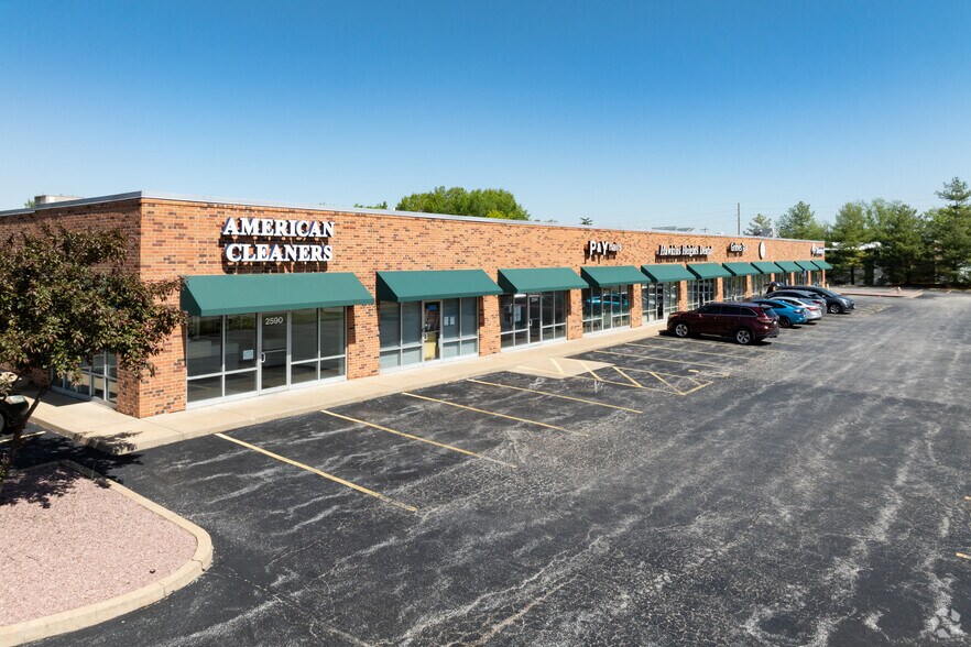 2554-2590 Gladiator Dr, Fenton, MO à louer - Photo principale – Image 1 sur 11