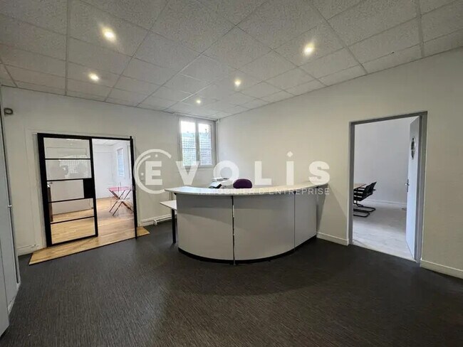 Plus de détails pour Bureau à louer
