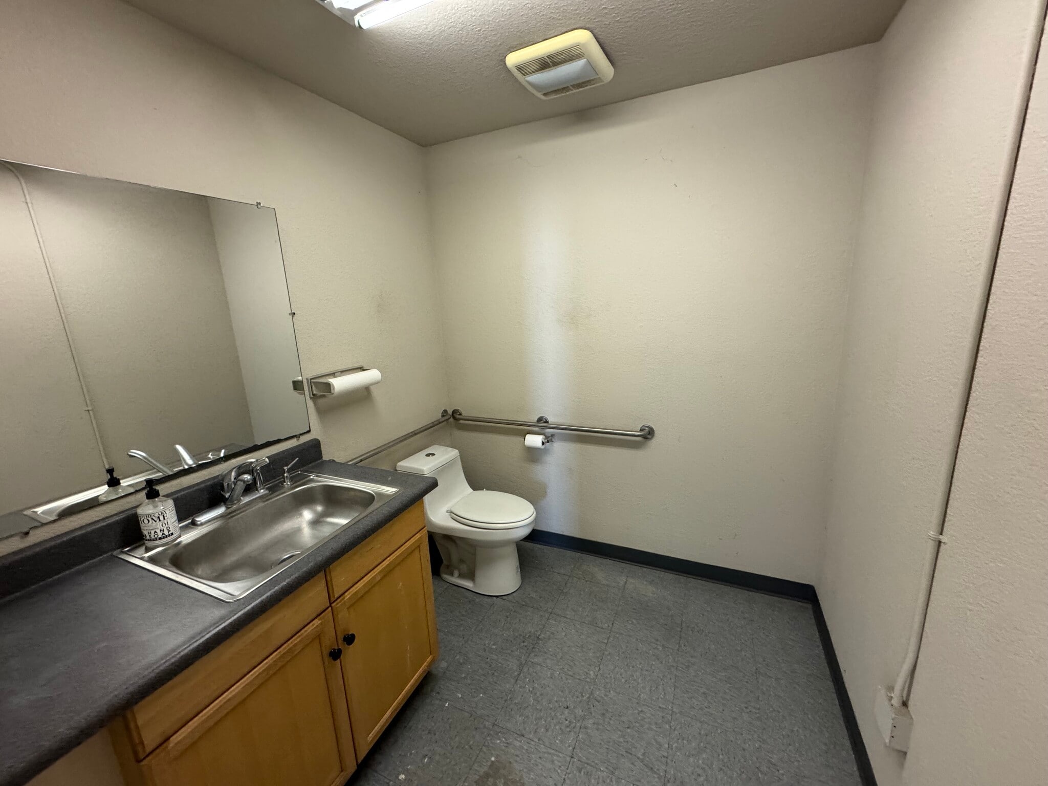 6803-6815 Central Ave, Newark, CA à louer Photo intérieure– Image 1 sur 5