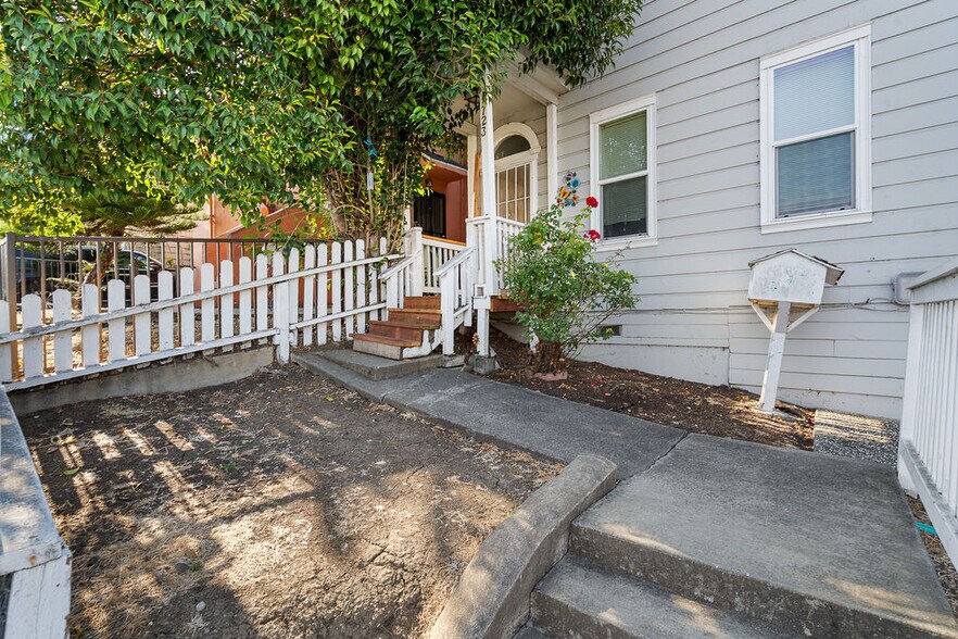 723 Florida St, Vallejo, CA à vendre - Photo de l’immeuble – Image 2 sur 24