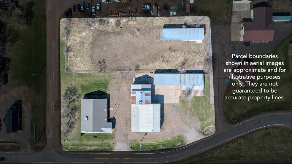 1895 Frontage Rd, Mora, MN à vendre - Photo de l’immeuble – Image 2 sur 63