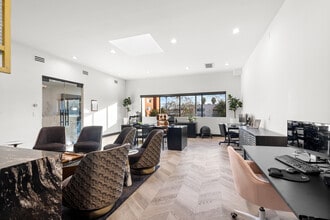 4041 Wilshire Blvd, Los Angeles, CA à louer Photo intérieure– Image 2 sur 33