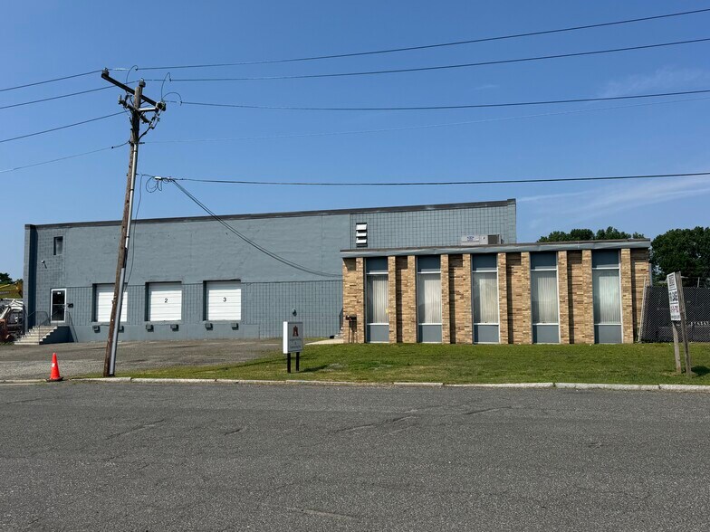 44 Turnbull St, Springfield, MA à louer - Photo de l’immeuble – Image 2 sur 2