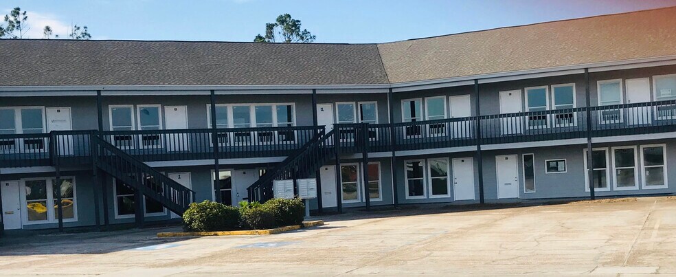 429 S Tyndall Pky, Panama City, FL à louer - Photo de l’immeuble – Image 3 sur 6
