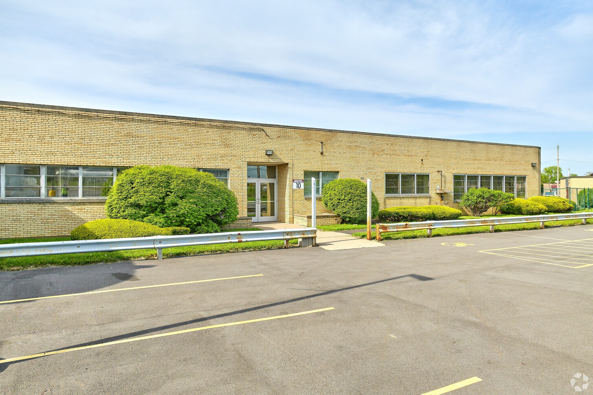 460 Buffalo Rd, Rochester, NY à louer Photo principale– Image 1 sur 12