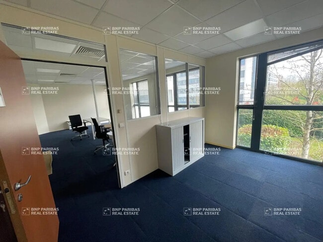 Plus de détails pour Bureau à louer