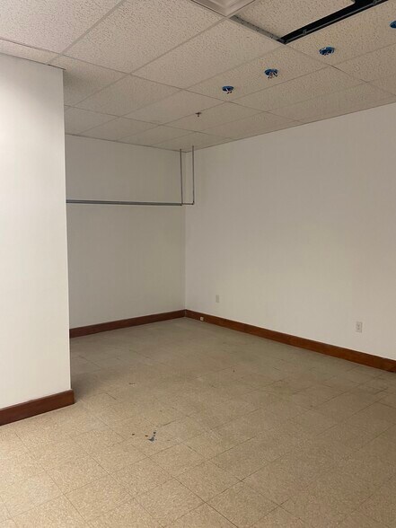 134-136 North Ave, Plainfield, NJ à vendre - Photo intérieure – Image 2 sur 14