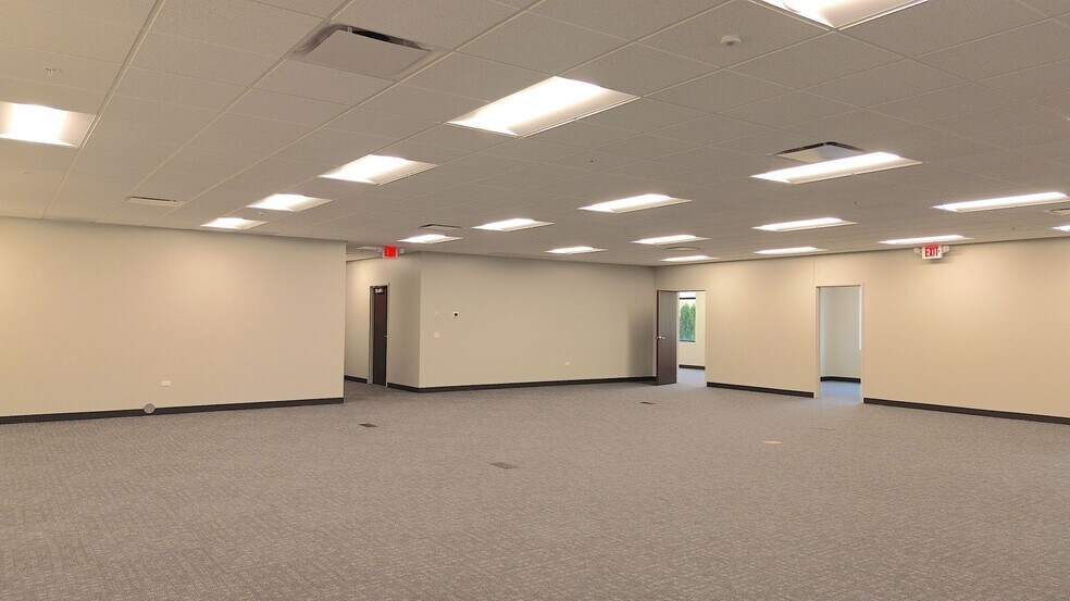5301 W Roosevelt Rd, Cicero, IL à louer - Photo de l’immeuble – Image 2 sur 12