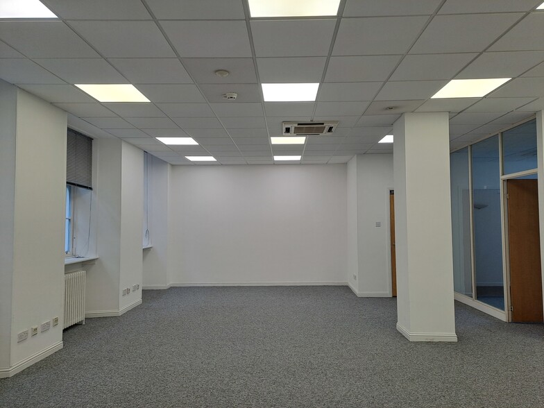 91 Mitchell St, Glasgow à louer - Photo de l’immeuble – Image 3 sur 4