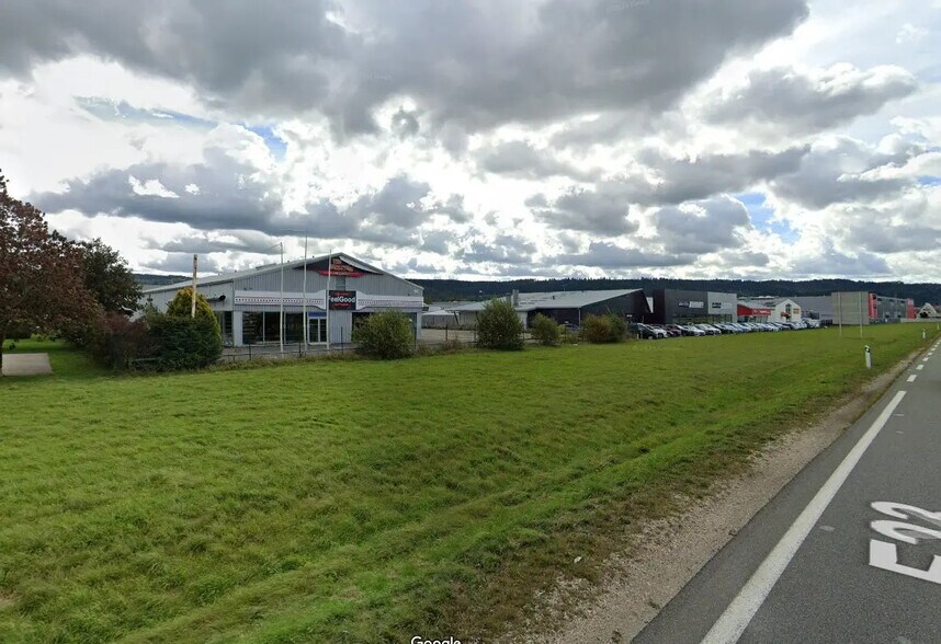 Local commercial dans Pontarlier à vendre - Photo de l’immeuble – Image 2 sur 5