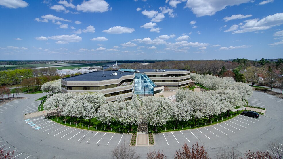 55 Old Bedford Rd, Lincoln, MA à louer - Photo de l’immeuble – Image 3 sur 14