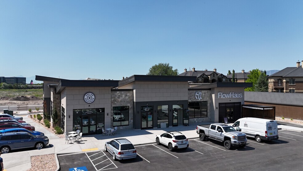 450 North County Blvd, Pleasant Grove, UT à vendre - Photo de l’immeuble – Image 2 sur 3