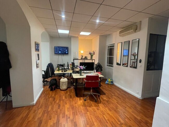 Plus de détails pour Bureau à louer