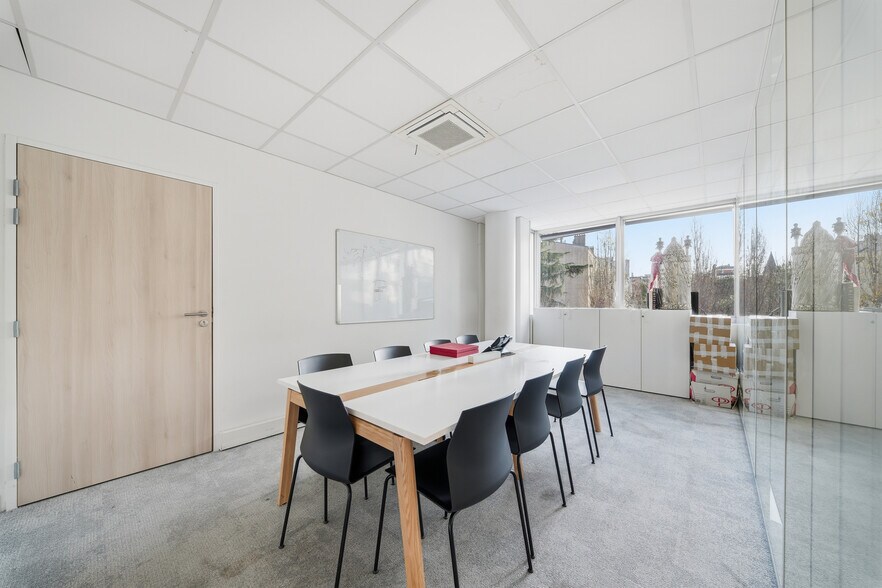 Bureau dans Levallois-Perret à vendre - Photo de l’immeuble – Image 2 sur 7