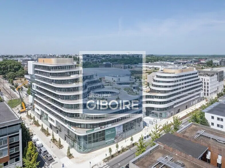 Local commercial dans Angers à louer - Photo de l’immeuble – Image 1 sur 6