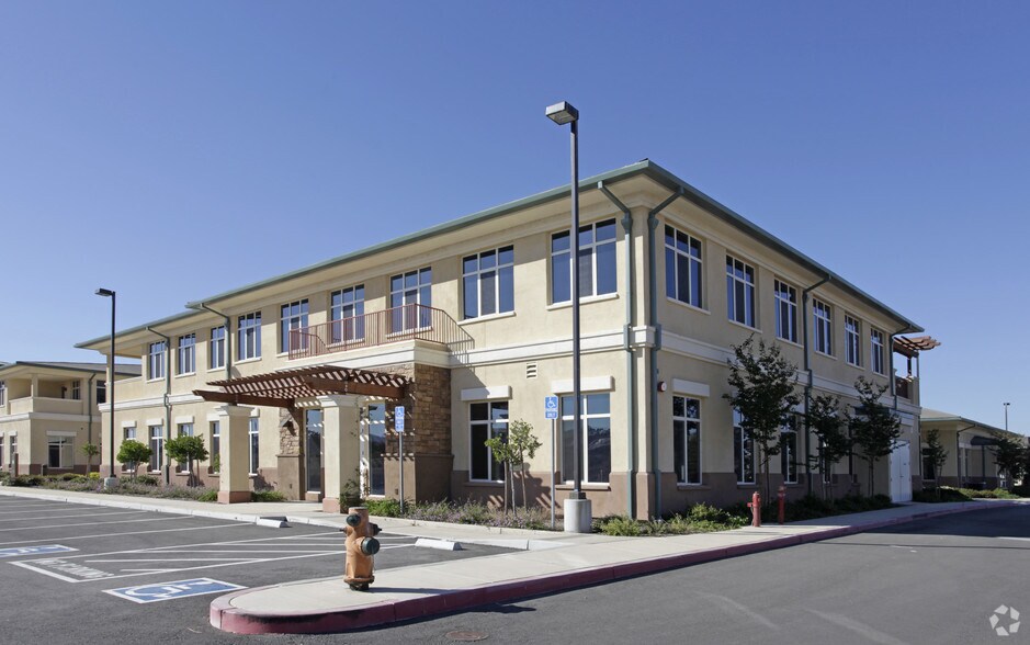 182-192 Gateway Rd E, Napa, CA à louer - Photo de l’immeuble – Image 2 sur 3