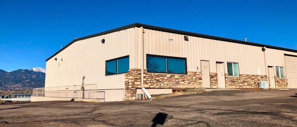 4250 Hancock Expressway, Colorado Springs, CO à louer - Photo de l’immeuble – Image 1 sur 5