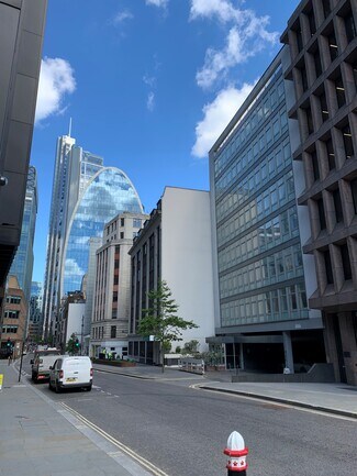 Plus de détails pour 32-38 Dukes Pl, Londres - Bureau à louer