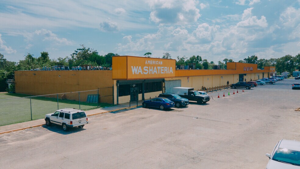 11320 Homestead Rd, Houston, TX à vendre - Photo de l’immeuble – Image 2 sur 42