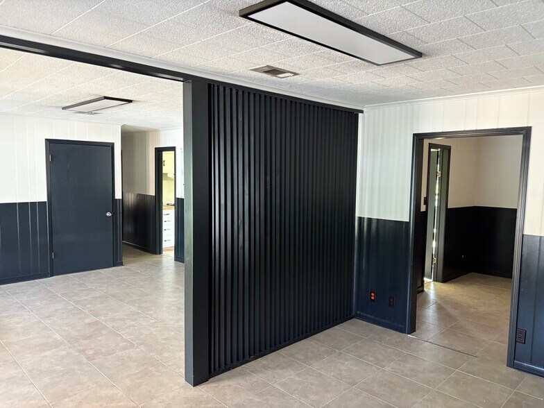 2512 Westwood Rd, Westlake, LA à louer - Photo intérieure – Image 2 sur 6