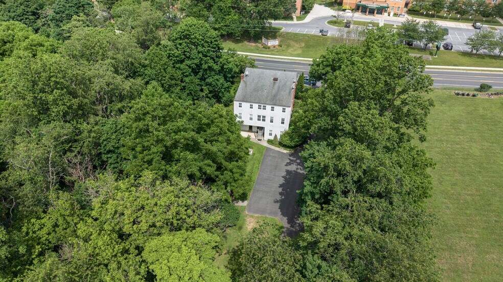 25930 Ridge Rd, Damascus, MD à vendre - Photo de l’immeuble – Image 3 sur 13