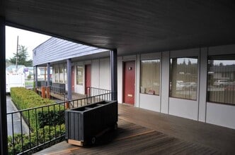 8700 SW Barbur Ct, Portland, OR à louer Photo intérieure– Image 2 sur 2