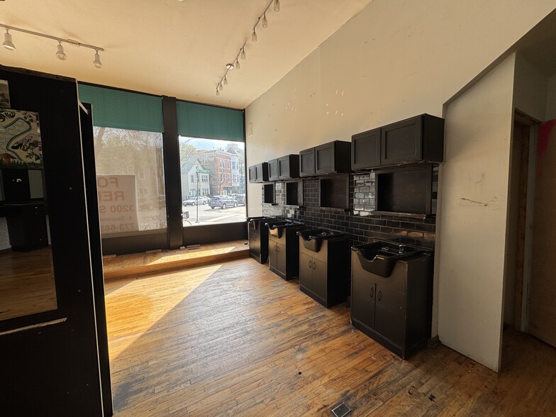 2007 N Point St, Chicago, IL à louer - Photo de l’immeuble – Image 3 sur 5