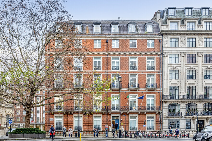 1-3 Portland Pl, Londres à louer - Photo principale – Image 1 sur 5