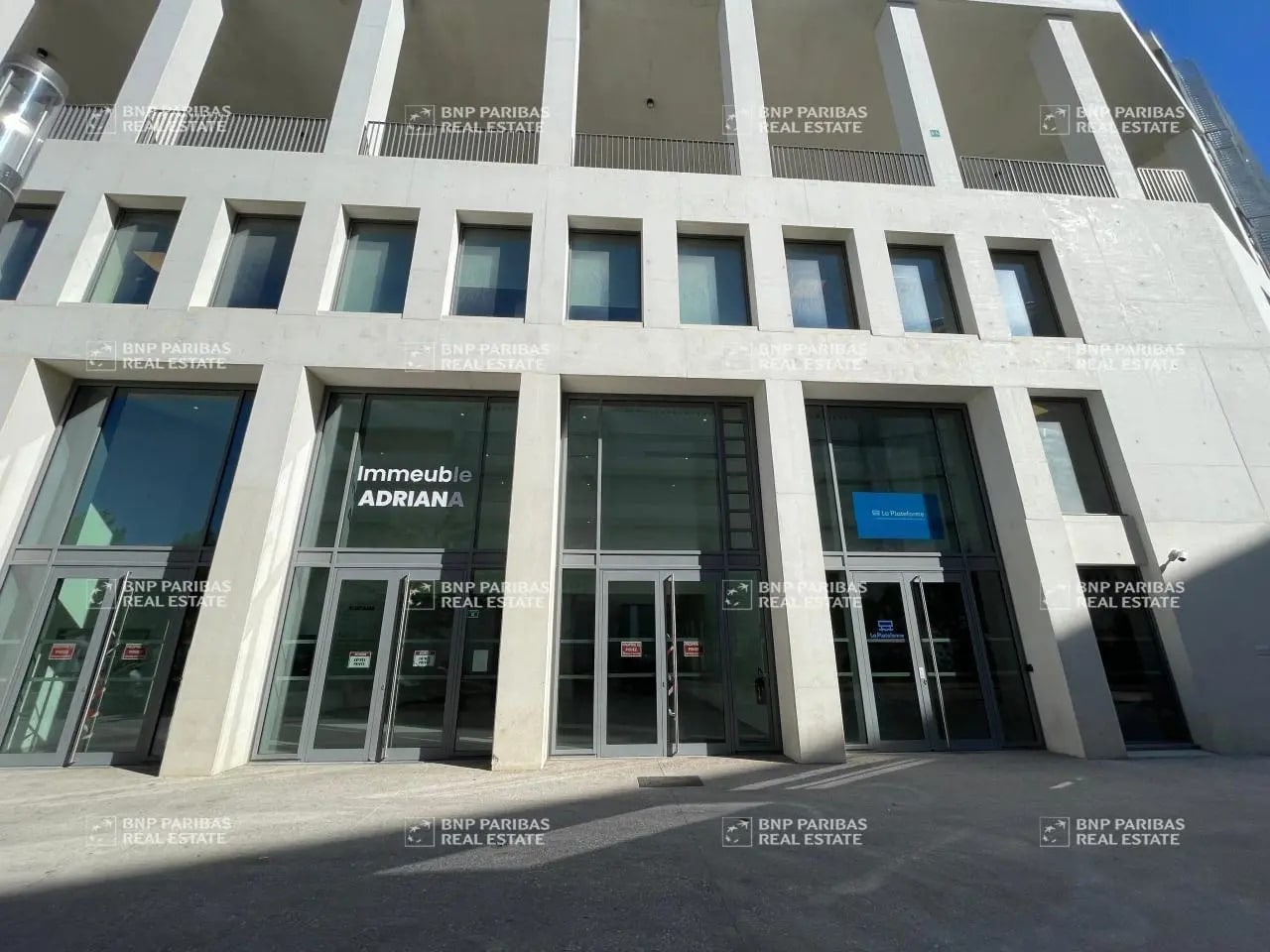 Bureau dans Marseille à louer Photo de l’immeuble– Image 1 sur 8