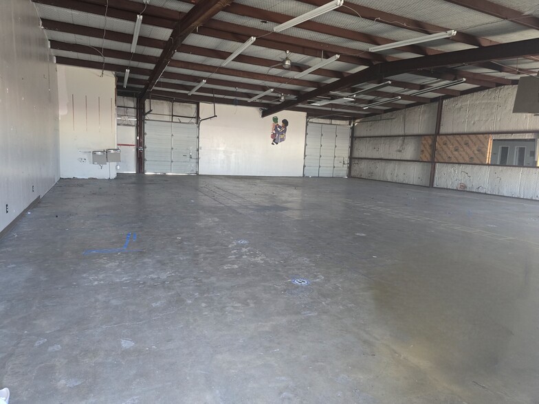 124 Gross Rd, Mesquite, TX à louer - Photo intérieure – Image 2 sur 8