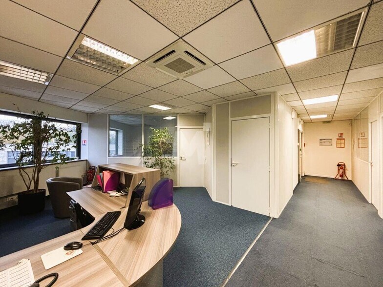 Bureau dans Palaiseau à vendre - Photo intérieure – Image 3 sur 9