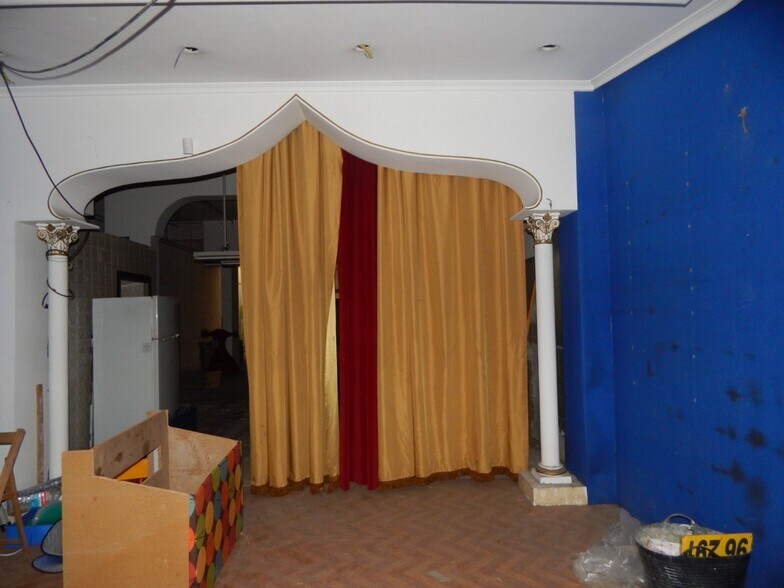 Local commercial dans Ontinyent, Valencia à louer - Photo de l’immeuble – Image 2 sur 9