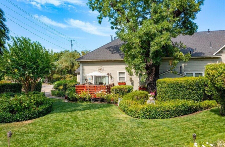 1227 Oakville Grade, Napa, CA à vendre - Photo de l’immeuble – Image 3 sur 28