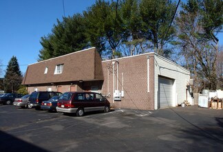 Plus de détails pour 13-15 Henry Ave, Feasterville Trevose, PA - Local commercial à louer