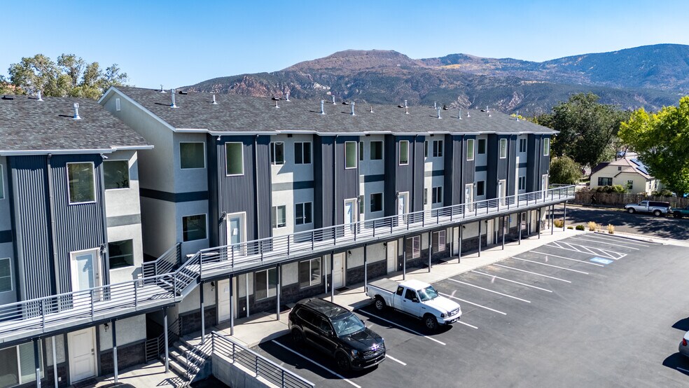 119 N 800 W, Cedar City, UT à vendre - Photo de l’immeuble – Image 3 sur 48