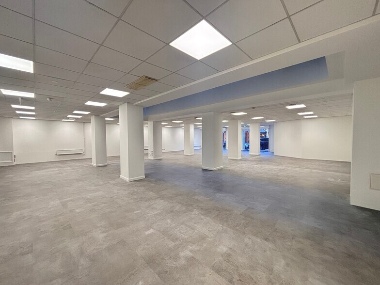 13 Queen Sq, Bristol à louer - Photo de l’immeuble – Image 3 sur 5