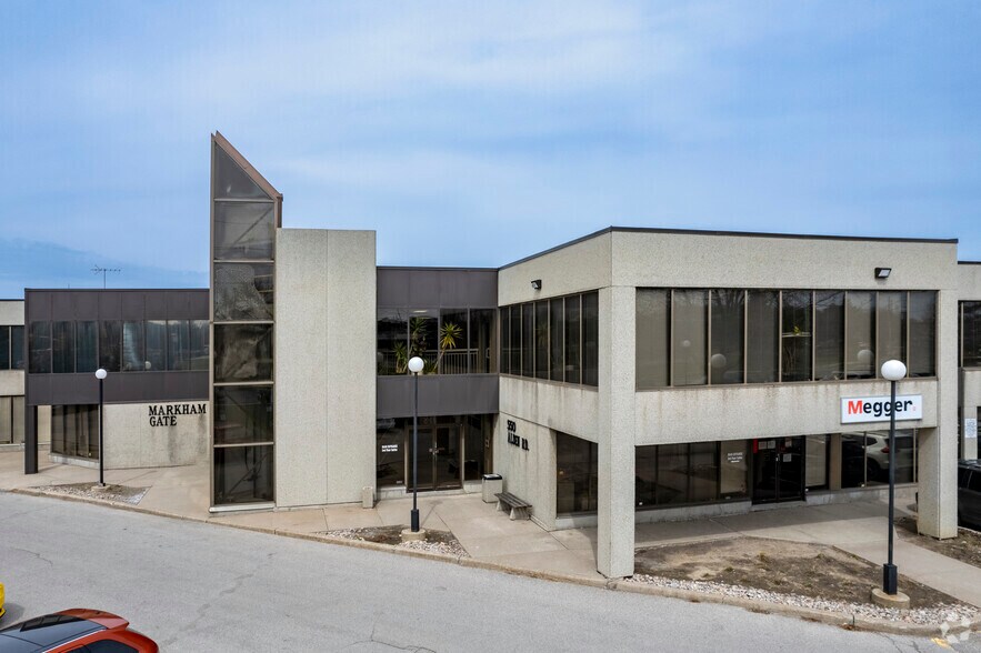 550 Alden Rd, Markham, ON à louer - Photo de l’immeuble – Image 3 sur 9
