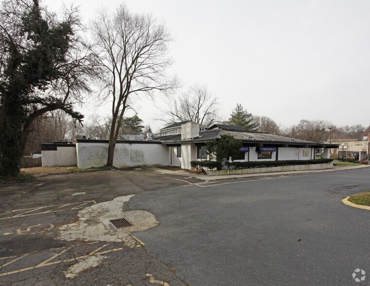 111 Old Kings Hwy, Darien, CT à louer - Photo de l’immeuble – Image 2 sur 2